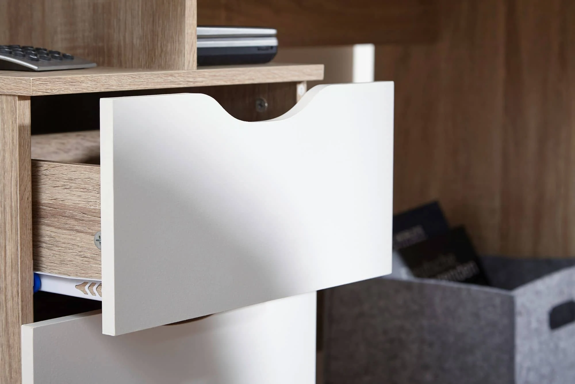 Schreibtisch MASSA 120 x 76 x 53 cm mit 3 Schubladen in Sonoma Weiß