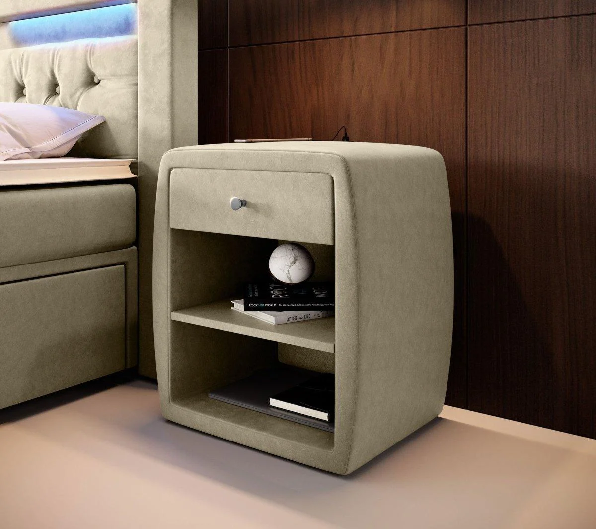 Designer Nachttisch Lilly mit USB Anschluss in Samt